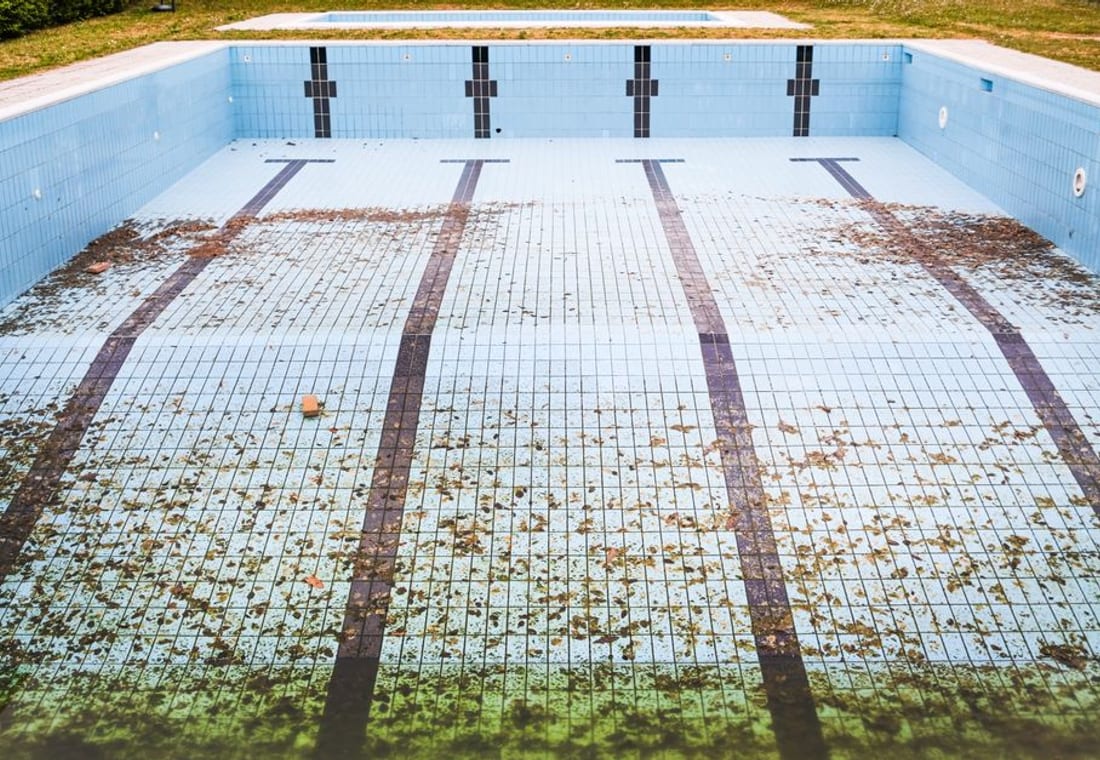 Green to clean pool rescue